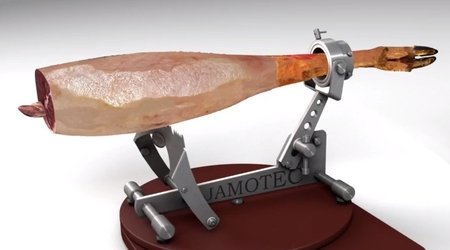 Prosciutto collocato sulla staffa